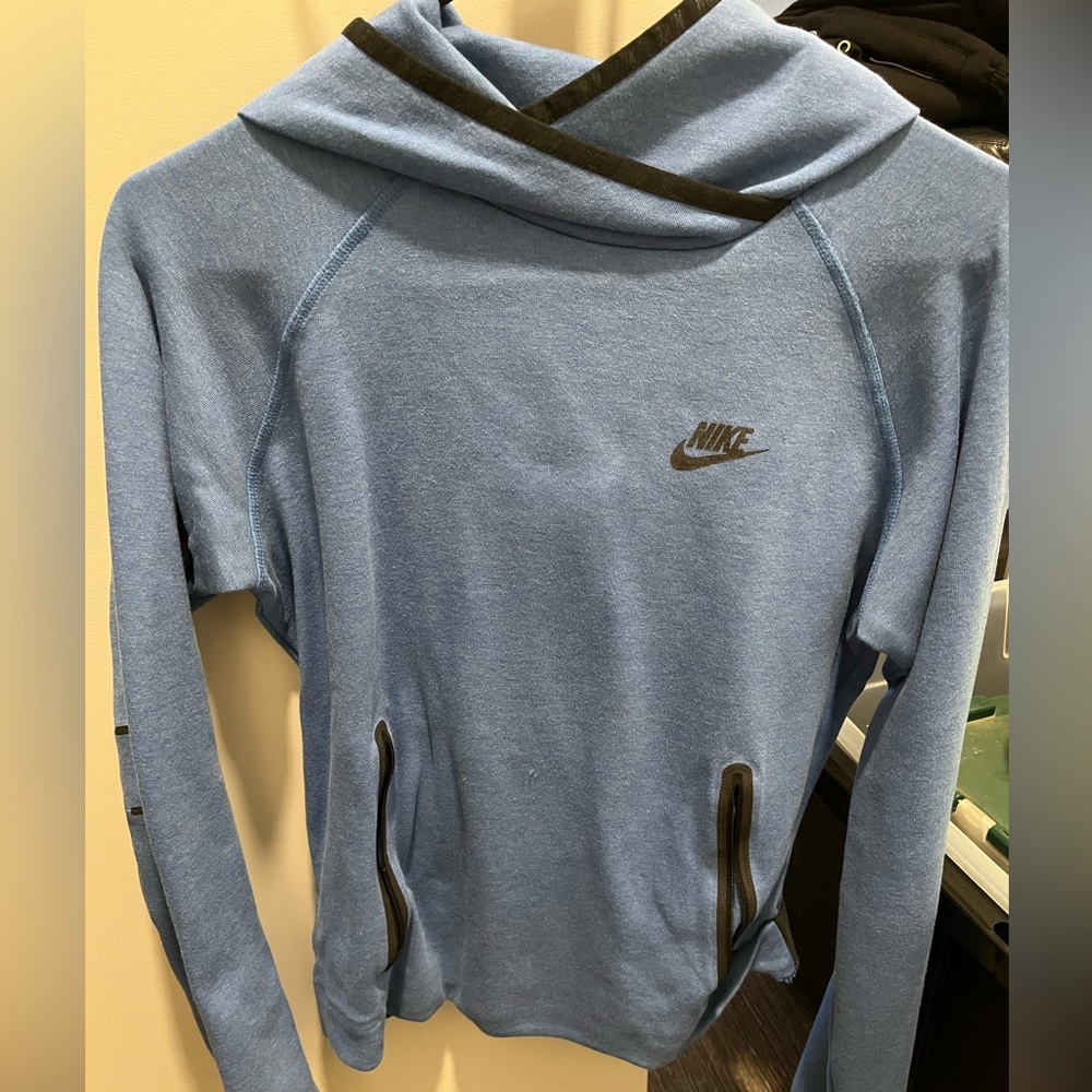 Nike sweater